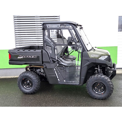 Polaris Ranger  s vyhřívanou kabinou UTV čtyřkolka
